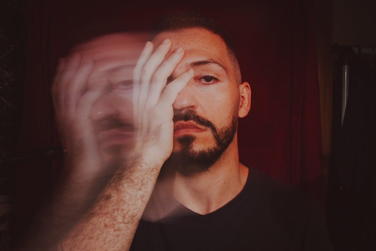 What is schizophrenia how does it work and how can it be managed?