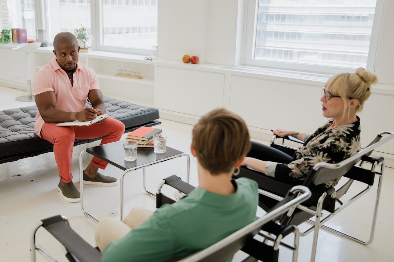 Let's face it-late teens and early 20s are full of transition. Going off to college, first full-time job, leaving home, even new friends can all be major sources of stress, especially for young adults and late adolescents. Erratic sleep patterns, shifting social circles and unstable moods are common during this time of flux. Therefore, distinguishing between normal, young-adult growing pains and the beginnings of a full-blown psychiatric disorder is often tough. And that's exactly why recognizing the early warning signs of schizophrenia during this critical period (ages 16-30) can be so vital. Schizophrenia typically doesn't show up like a lightning bolt out of the blue, but rather over time, even months or years. In the clinical setting, this pre-psychotic period is known as the prodrome. Here are a few clues as to what these very subtle shifts can be like: